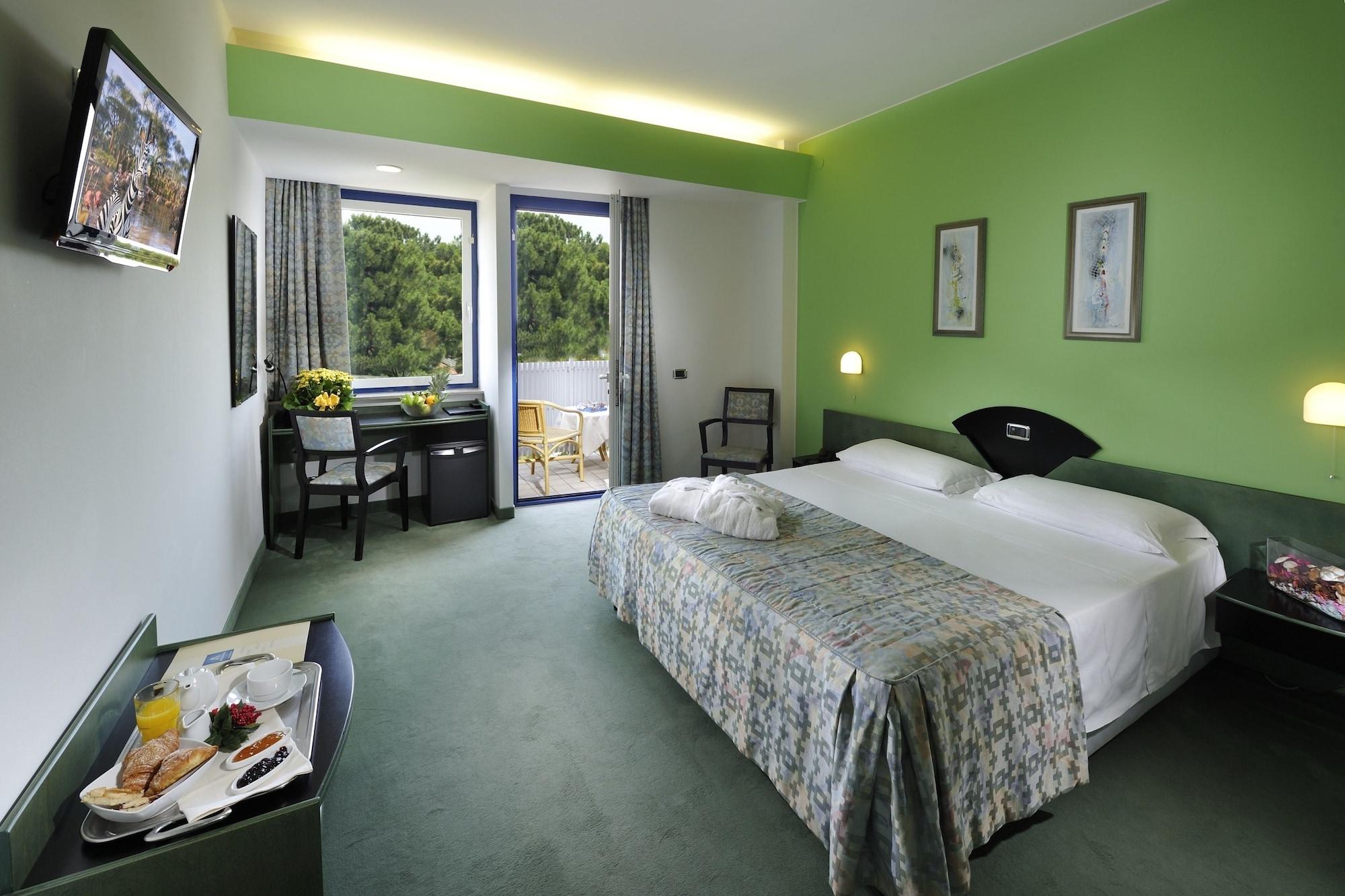 Hotel Medusa Splendid Lignano Sabbiadoro Exterior foto
