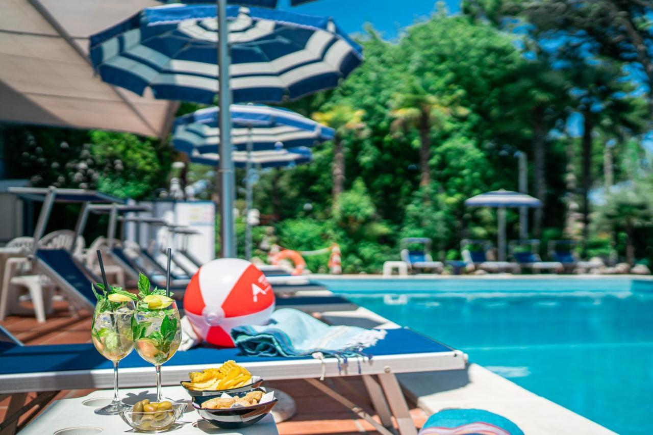 Hotel Medusa Splendid Lignano Sabbiadoro Exterior foto